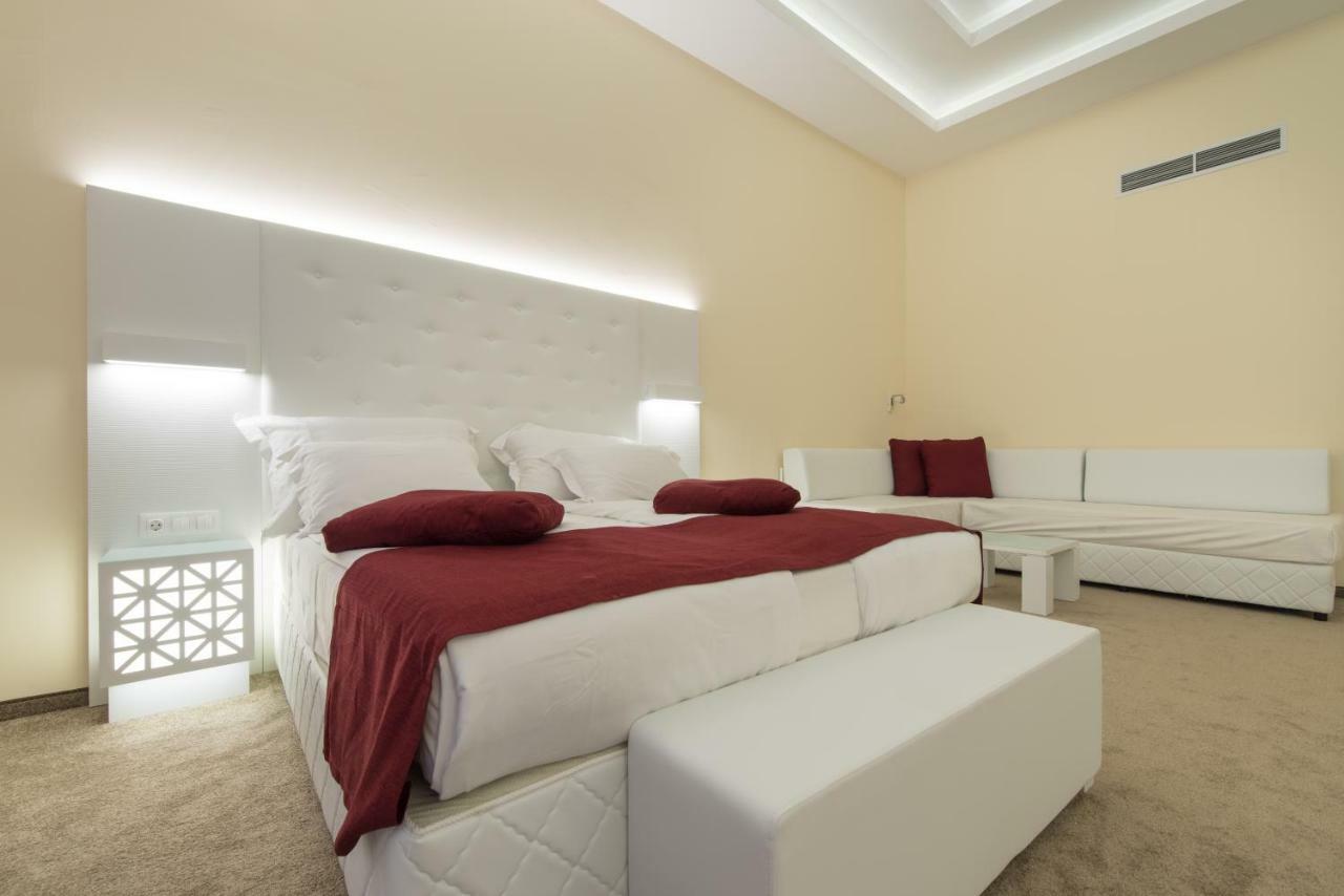 Hotel Perla Beach Luxury Primorsko Exterior photo